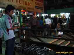 images/gallery/pasar_genteng/pasar-genteng-02.jpg